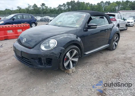 2013 Volkswagen Beetle 2.0T z USA, uszkodzony, nr VIN 3VW7T7AT7DM827842
